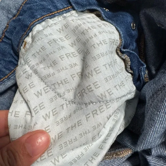 We The Free Classic Blue Denim Overalls size L - Picture 9 of 9